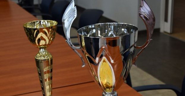 Młodzi mistrzowie kierownicy uhonorowani