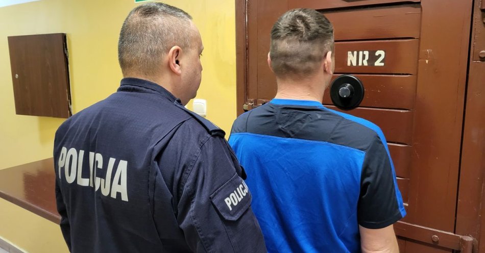 zdjęcie: Zatrzymano 53 letniego mężczyznę po rozboju i kradzieży z konta / fot. KMP w Grudziądzu