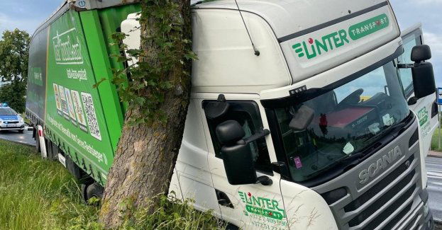 Niedostosowanie prędkości przyczyną niebezpiecznie wyglądającej kolizji