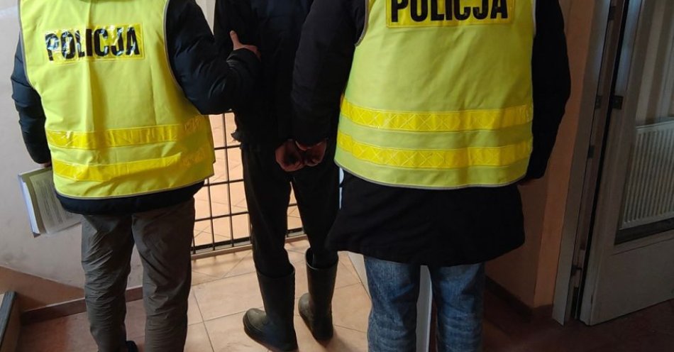 zdjęcie: 27 latek zatrzymany po kradzieży dwóch samochodów / fot. KPP w Tomaszowie Mazowieckim