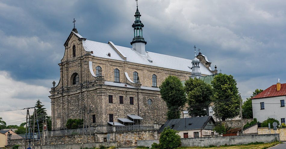 zdjęcie: Opoczno: miasto nad Wąglanką / By LDukowicz - Own work [CC BY-SA 4.0 DEED (https://creativecommons.org/licenses/by-sa/4.0/)], via Wikimedia Commons