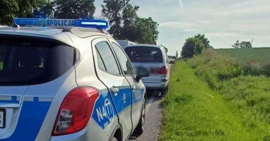 zdjęcie: Dzięki reakcji mieszkańca nietrzeźwy 75-latek został zatrzymany za kierownicą / fot. KPP w Tczewie