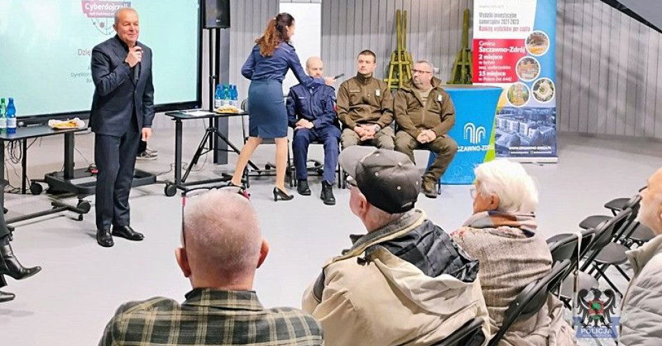 zdjęcie: Szczawno Zdrój: jak nie dać się oszukać i bezpiecznie w lesie / fot. KMP w Wałbrzychu