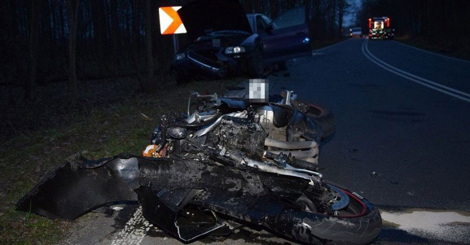 zdjęcie: Uderzył w jadące z przeciwka Audi / fot. KMP Biała Podlaska