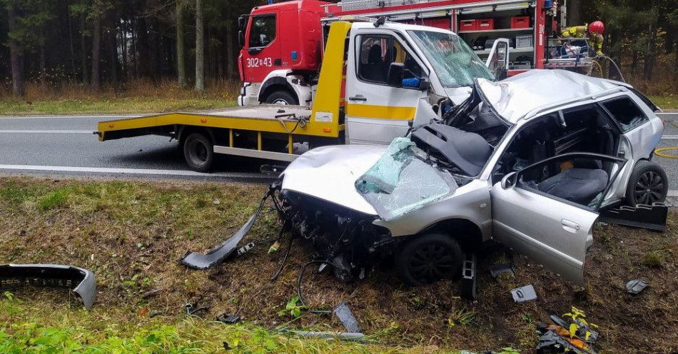 zdjęcie: W okresie Wszystkich Świętych na drogach doszło do ponad 330 wypadków; zginęło 31 osób / fot. PAP