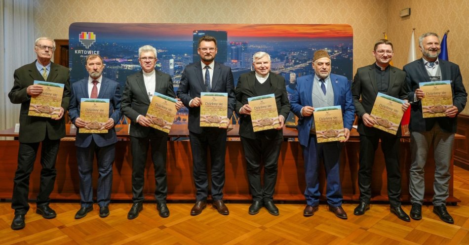 zdjęcie: Dzielmy się chlebem pokoju - nowa edycja Kalendarza Trzech Religii / fot. nadesłane