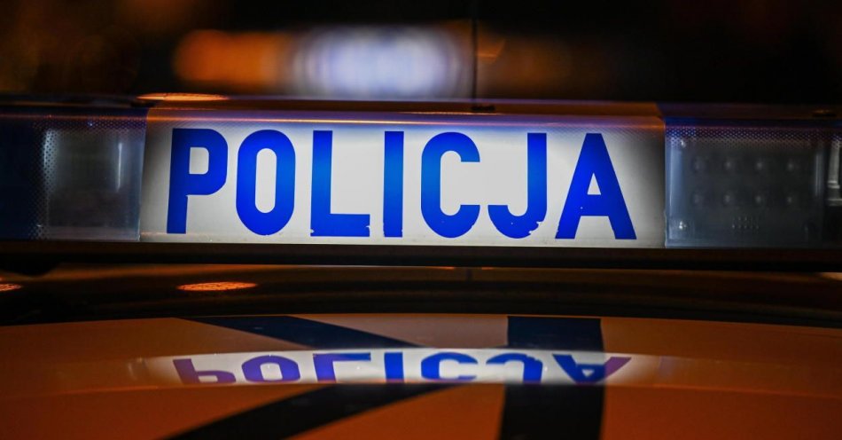 zdjęcie: Policja zatrzymała b. kasjerkę CBA, która nie stawiła się w więzieniu / fot. PAP