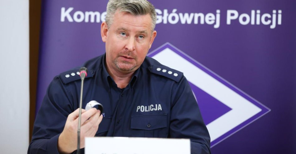 zdjęcie: Policjant może wnioskować o badania kierowcy, który spowodował wypadek / fot. PAP