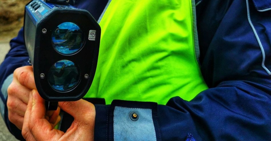zdjęcie: Jechał 101 km/h w pięćdziesiątce i stracił prawo jazdy / fot. KMP Łomża