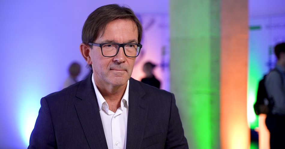 zdjęcie: Kadry medyczne nie nadążają za starzeniem się społeczeństwa. Brakuje nie tylko lekarzy i pielęgniarek, ale i menedżerów / fot. Newseria - dr n. med. Krzysztof Kurek, rektor, Wyższa Szkoła Nauk Medycznych w Warszawie