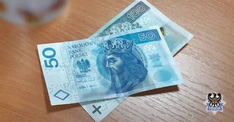 zdjęcie: Sprzedajesz coś przez internet i nie wywiązujesz się z umowy. Pamiętaj, że możesz odpowiedzieć za oszustwo / fot. KMP w Wałbrzychu