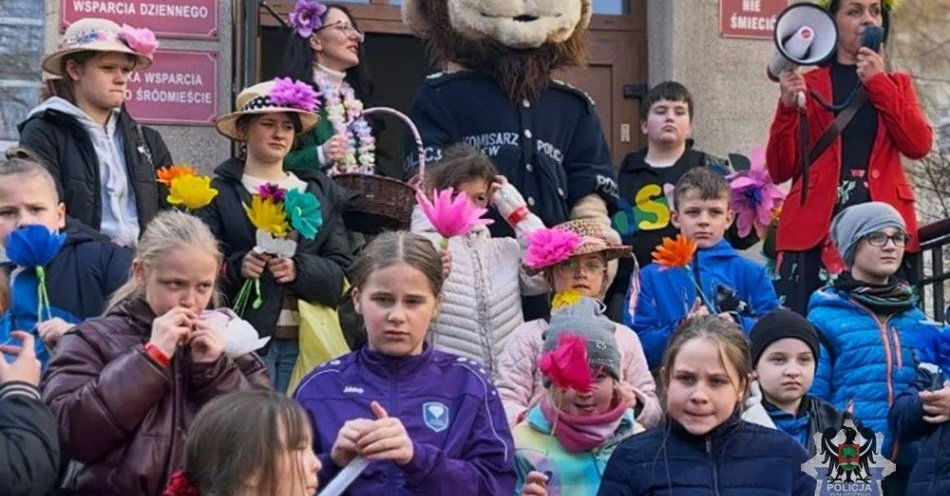 zdjęcie: Wałbrzych świętował wiosnę z policją i mieszkańcami / fot. KMP w Wałbrzychu