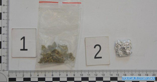 Nastolatek z narkotykami