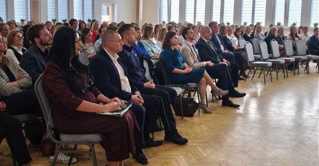 Kiedy młody człowiek woła o pomoc konferencja o młodzieży