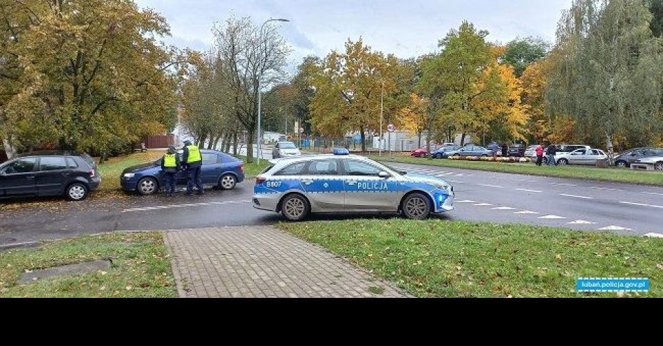 zdjęcie: Mundurowi apelują o rozwagę i ostrożność- trwa akcja znicz / fot. KPP w Lubaniu