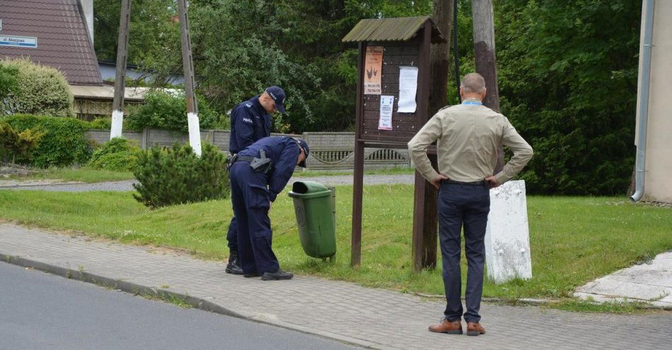 zdjęcie: Niebezpieczny pakunek w rejonie zabytkowego kościoła - służby we wspólnych ćwiczeniach / fot. KPP Krosno Odrzańskie