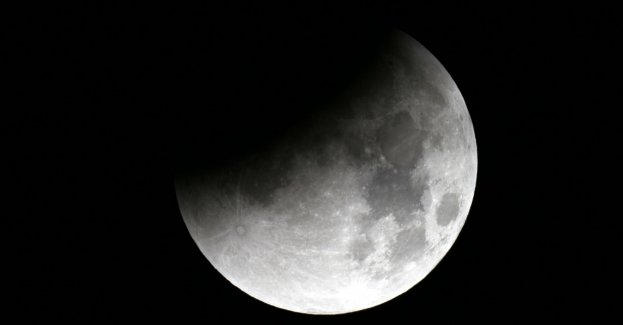 Konkurs z Fizyki i Astronomii dla klas IV-VIII szkół podstawowych