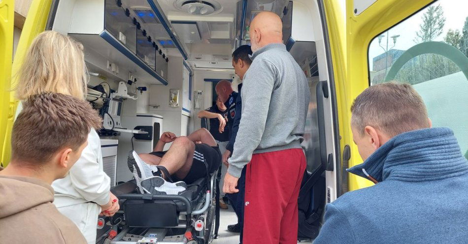 zdjęcie: Policjanci rozpoczęli cykl szkoleń dla ratowników medycznych / fot. KMP Chełm