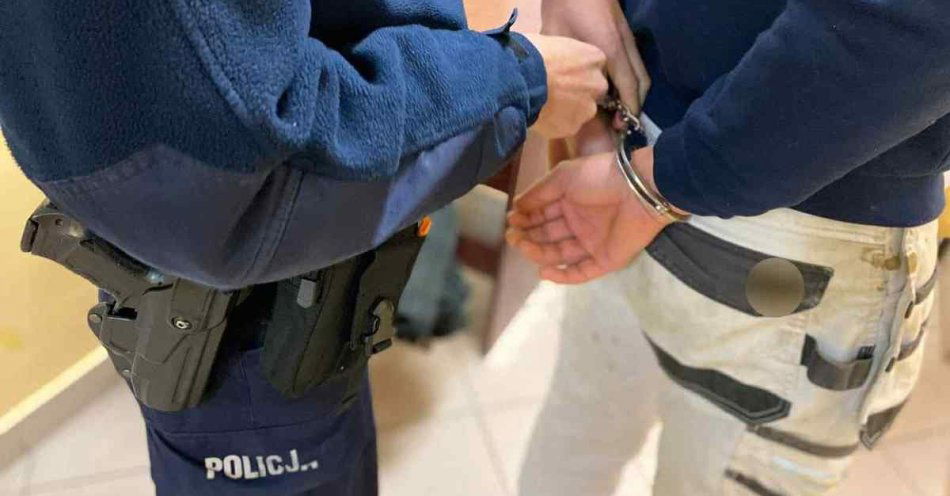 zdjęcie: Poszukiwany z zakazem prowadził Volkswagena w Stawiskach / fot. KPP Kolno