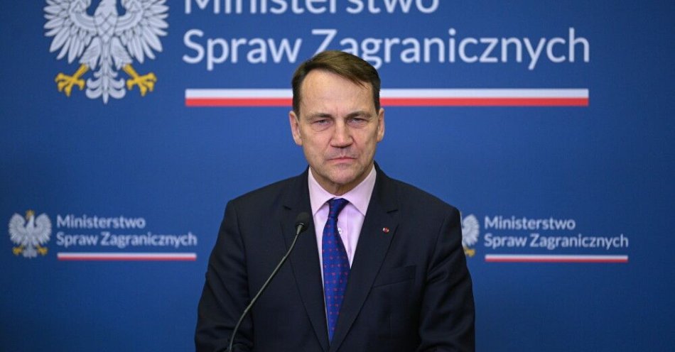 zdjęcie: MSZ: Polska deklaruje wsparcie działań ws. trwałego otwarcia Cieśniny Ormuz / Warszawa, 25.03.2026. Wicepremier, minister spraw zagranicznych Radosław Sikorski podczas wspólnej konferencji prasowej z ministrem spraw zagranicznych Macedonii Północnej Timco Mucunskim w Warszawie, 25 bm. (aldg) PAP/Marcin Obara