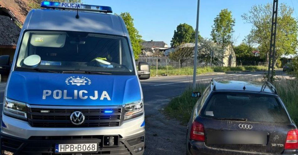 zdjęcie: Policjanci zatrzymali dwóch kierujących, jeden miał promile, a drugi sądowy zakaz / fot. KPP w Bolesławcu