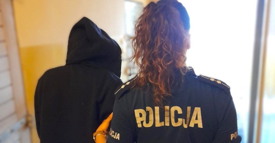 zdjęcie: Policjanci z Kościerzyny zatrzymali włamywaczkę - sprawcy grozi do 10 lat więzienia / fot. KPP w Kościerzynie