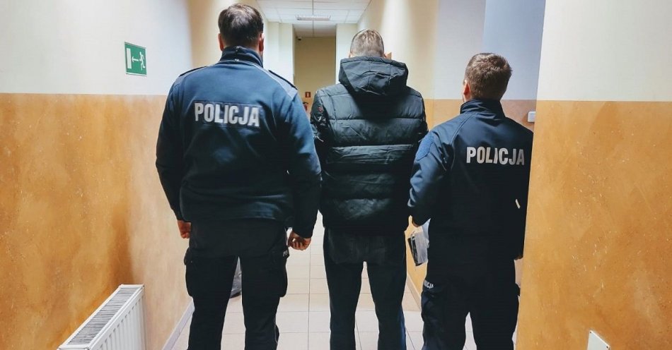 zdjęcie: Poszukiwany 33-latek zatrzymany przez szubińskich dzielnicowych / fot. KPP w Nakle nad Notecią