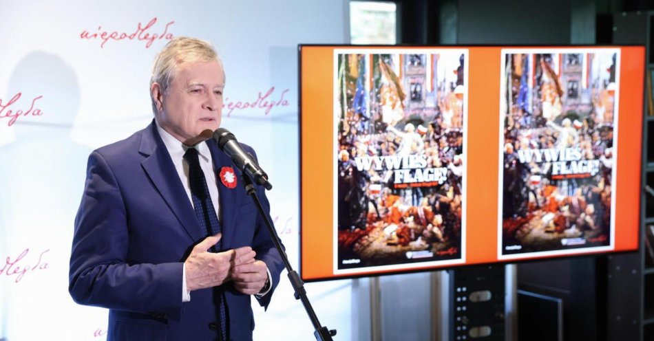zdjęcie: Obchody Dnia Flagi - kampania społeczna #mojaflaga, 