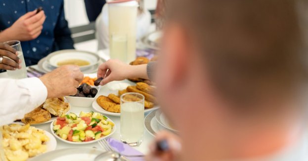 Słuchacze Centrum Szkolenia SG w Kętrzynie z objawami zatrucia pokarmowego; sanepid wykrył salmonellę (aktl.)