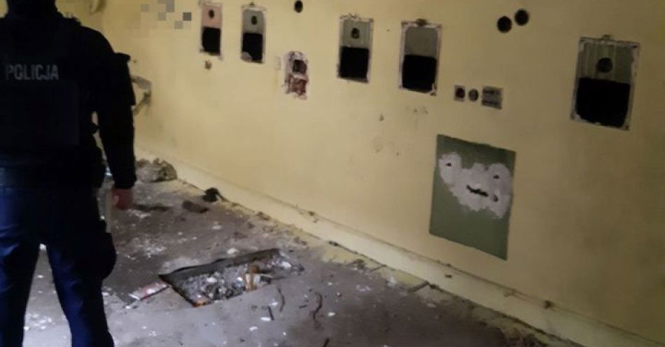zdjęcie: Nie bądź obojętny: jeden telefon może uratować człowieka / fot. KPP w Kłodzku