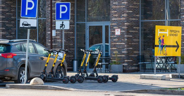 Nieletni uszkodził hulajnogą 11 lamp oświetleniowych