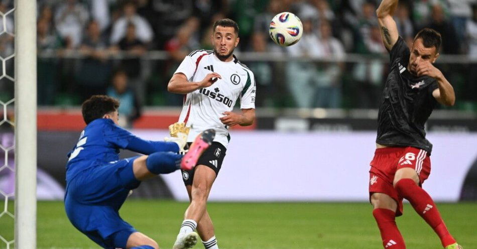 zdjęcie: Piłkarze Legii Warszawa pokonali FK Aktobe 1:0 / fot. PAP