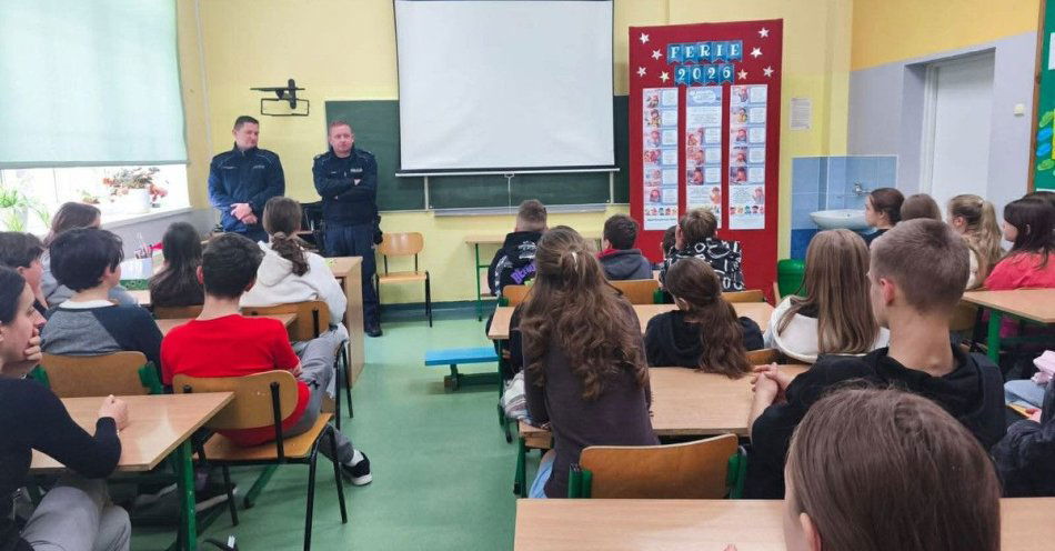 zdjęcie: Jak bezpiecznie spędzić ferie w powiecie przasnyskim / fot. KPP w Przasnyszu