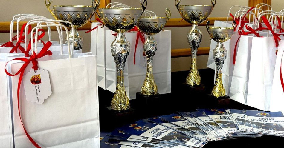 zdjęcie: Zwycięzcy powiatowego turnieju policyjnego dla szkół / fot. KPP w Radomsku