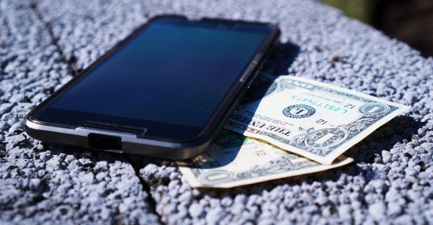 Mamo, utopiłam telefon w ubikacji….kolejny pomysł na oszustwo. Uważajcie, nie dajcie się nabrać!