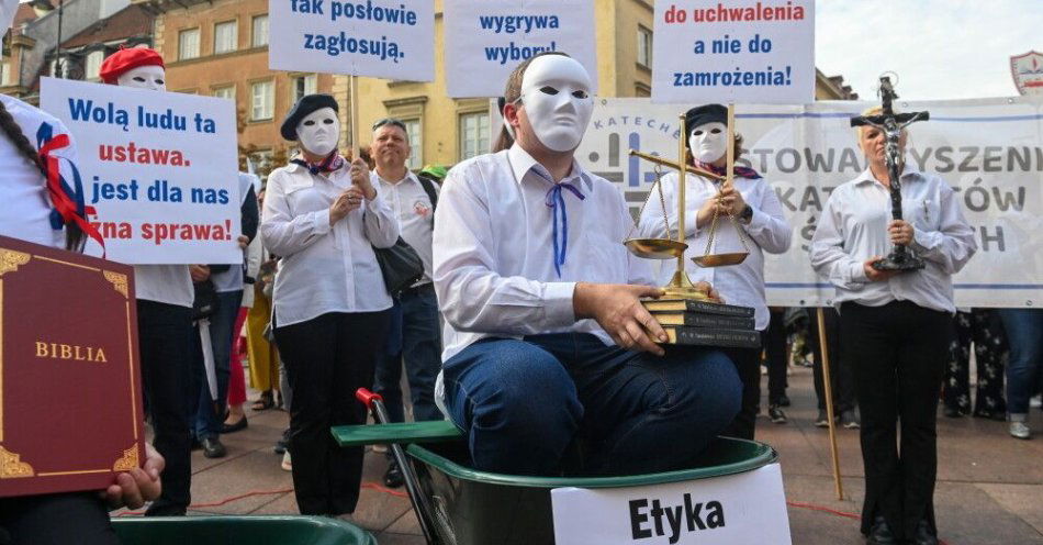 zdjęcie: Demonstracja oświatowej „S