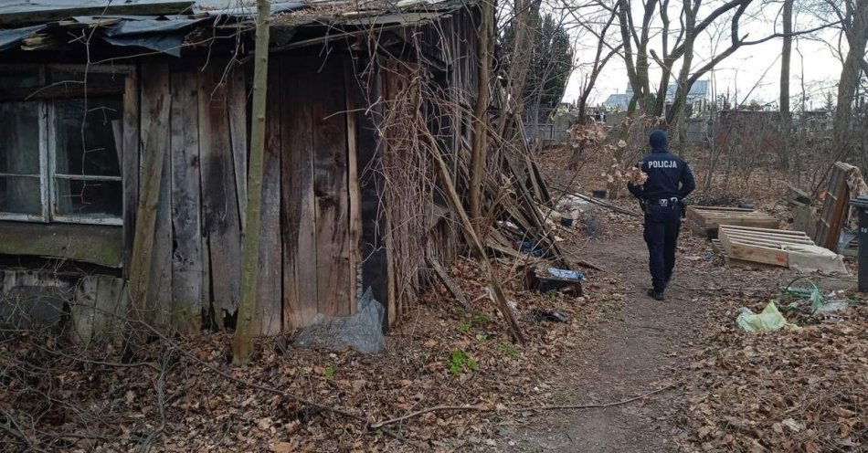 zdjęcie: Policja ratuje przed wychłodzeniem apel do mieszkańców / fot. KPP w Kolbuszowej