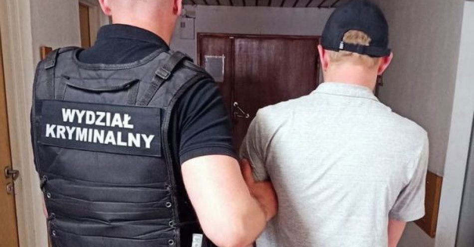 zdjęcie: Włamywał się na konto i okradał sklepy / fot. KPP w Sieradzu
