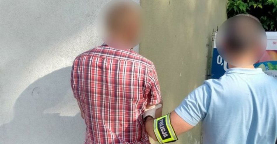 zdjęcie: Włamał się do kościołów. Zatrzymali go tomaszowscy kryminalni / fot. KPP w Tomaszowie Mazowieckim