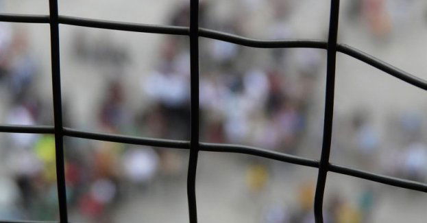 Kolejni poszukiwani zatrzymani. Kobieta opłaciła zaległą grzywnę, mężczyzna spędzi w więzieniu 15 dni