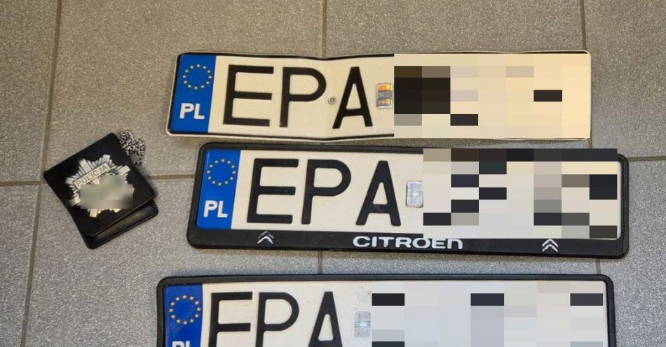 zdjęcie: Podejrzani o kradzież tablic rejestracyjnych w rękach pabianickich stróżów prawa / fot. KPP w Pabianicach