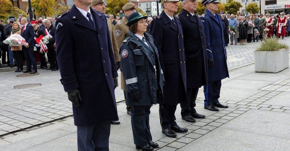 zdjęcie: Nysa świętowała 107. rocznicę odzyskania niepodległości / fot. KPP Nysa