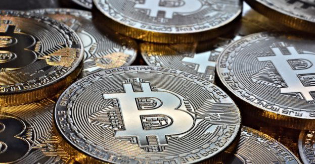 Inwestycja w kryptowaluty okazała się oszustwem, 38-latek stracił 55 tys. zł