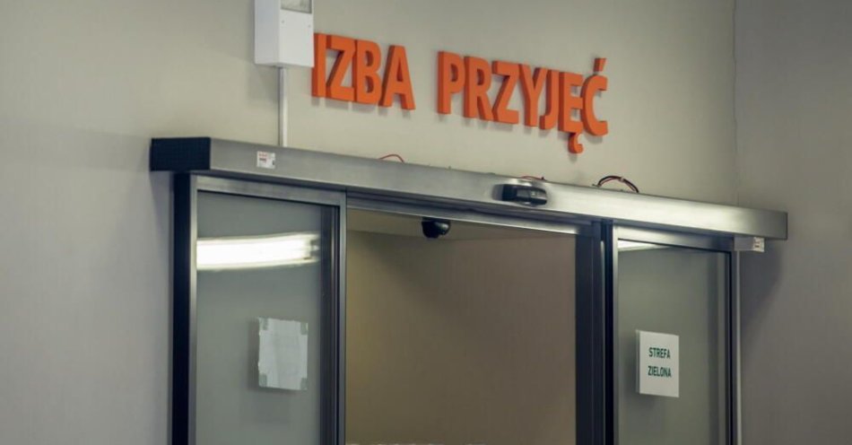 zdjęcie: Agresywny 56-latek, który demolował szpital w Otwocku trafił do aresztu / fot. PAP