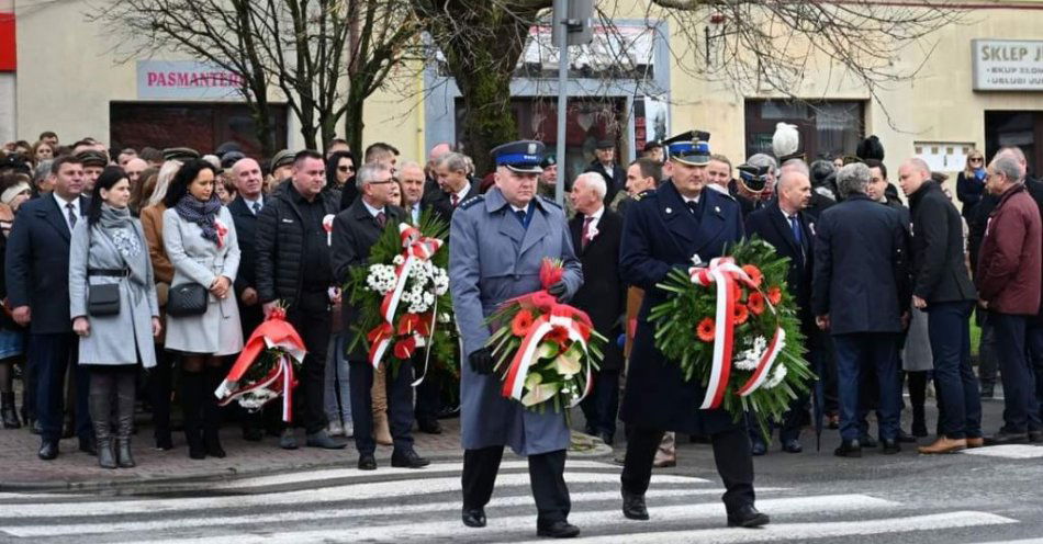 zdjęcie: Obchody Święta Niepodległości / fot. KPP Staszów