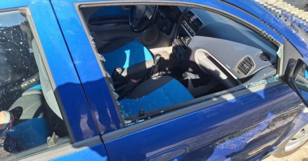 Mama przez przypadek zatrzasnęła dziecko w samochodzie. Pomogli policjanci