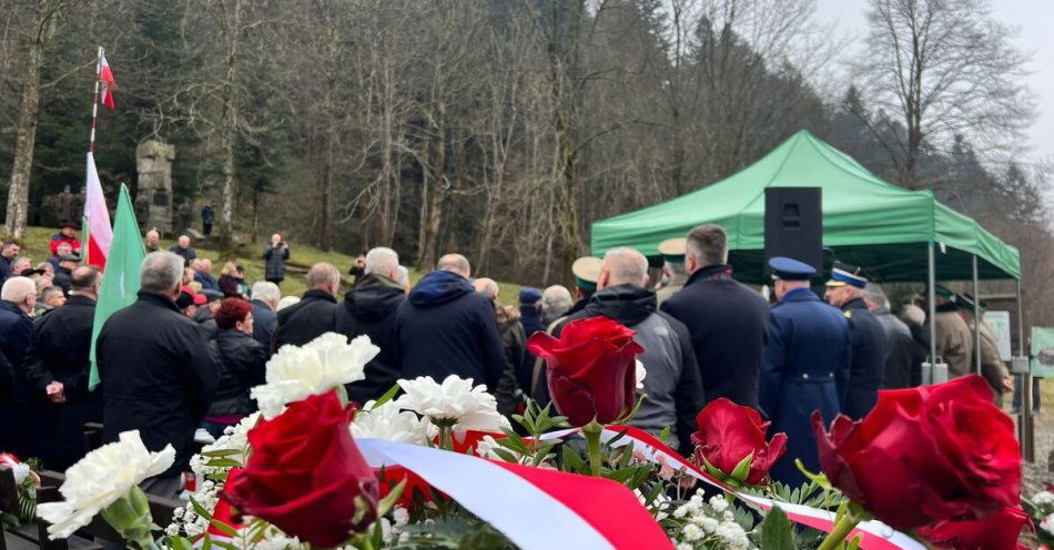 zdjęcie: 79. rocznica mordu na żołnierzach WOP w Łubnem koło Baligrodu / fot. KPP w Lesku