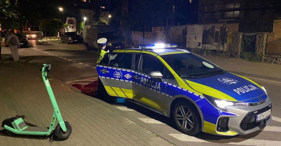 zdjęcie: Policjanci z Sopotu kontrolowali użytkowników hulajnóg elektrycznych - cztery osoby pod wpływem alkoholu / fot. KMP w Sopocie