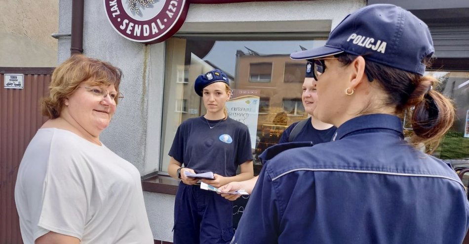 zdjęcie: Mundurowi ostrzegali przed włamaniami / fot. KPP Czarnków