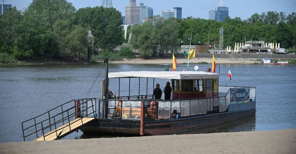 zdjęcie: Od poniedziałku nowy rozkład promów wiślanych, będzie więcej rejsów / fot. PAP